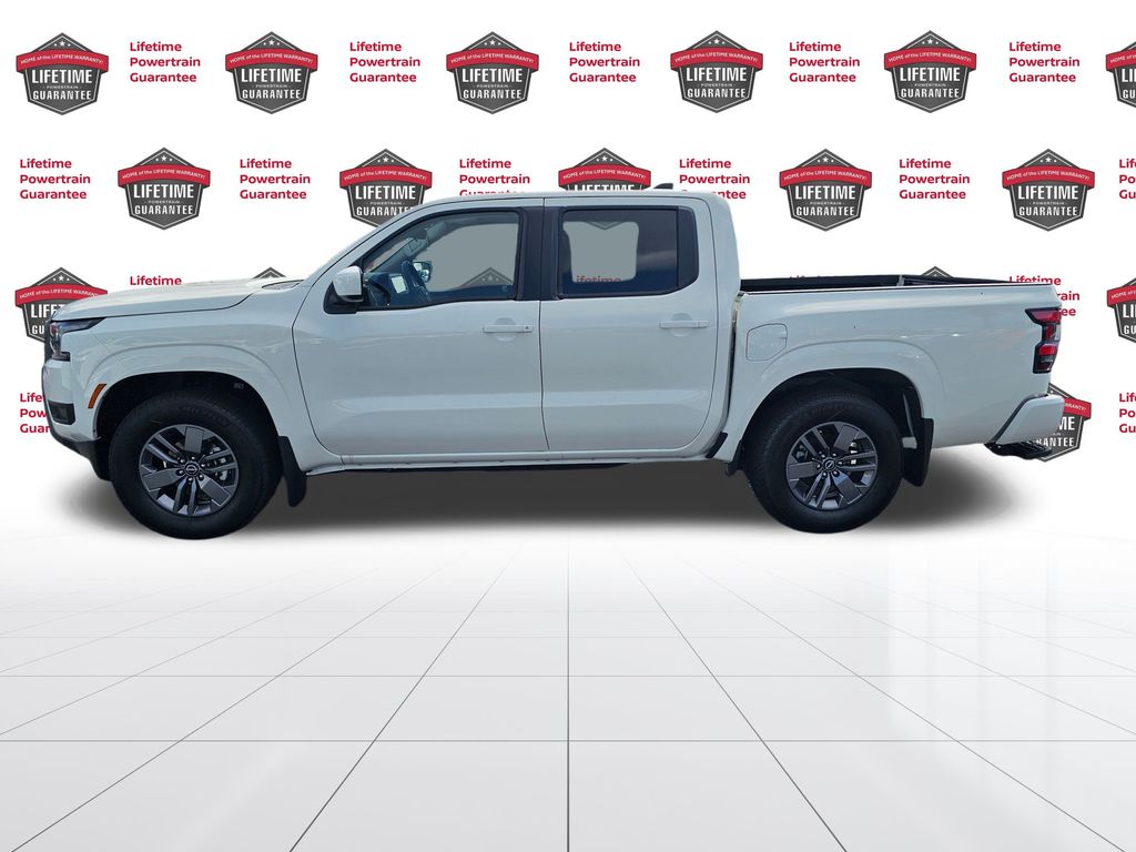 2025 Nissan Frontier SV photo 2