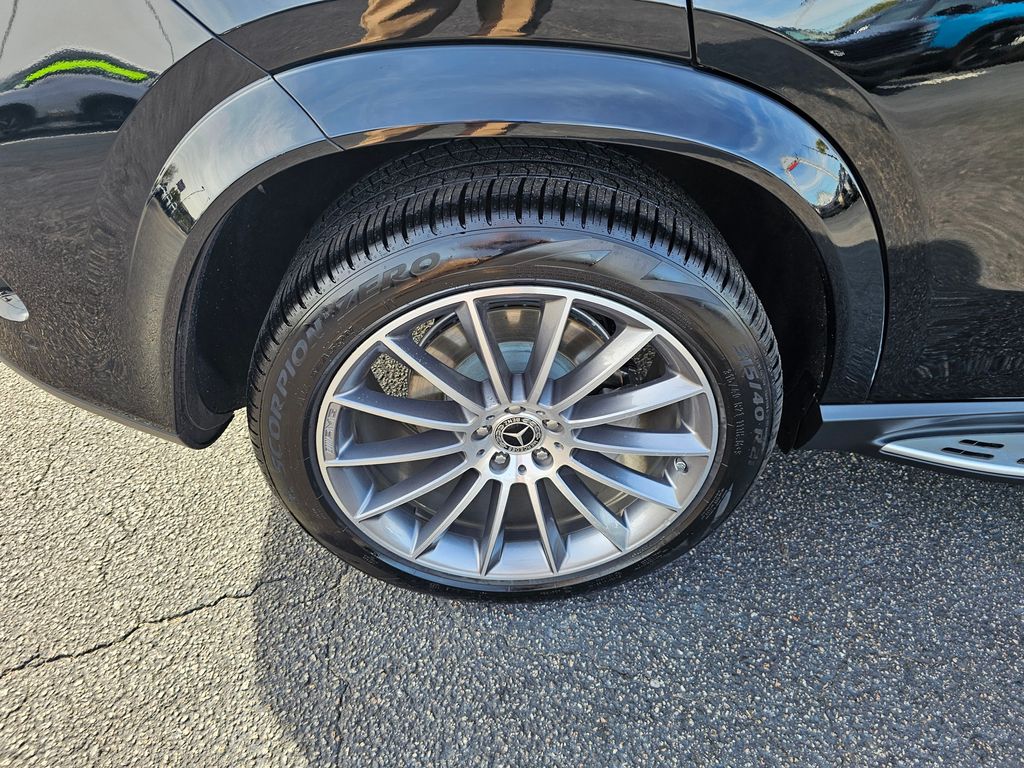 2026 Mercedes-Benz GLE GLE450 - Photo 9