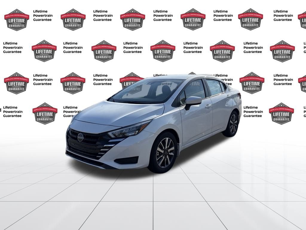 New 2025 Nissan Versa 1.6 SV Sedan