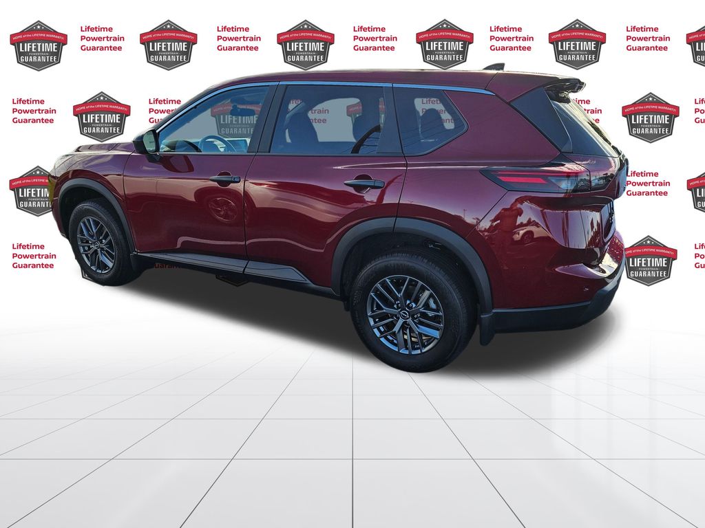 2026 Nissan Rogue S photo 3