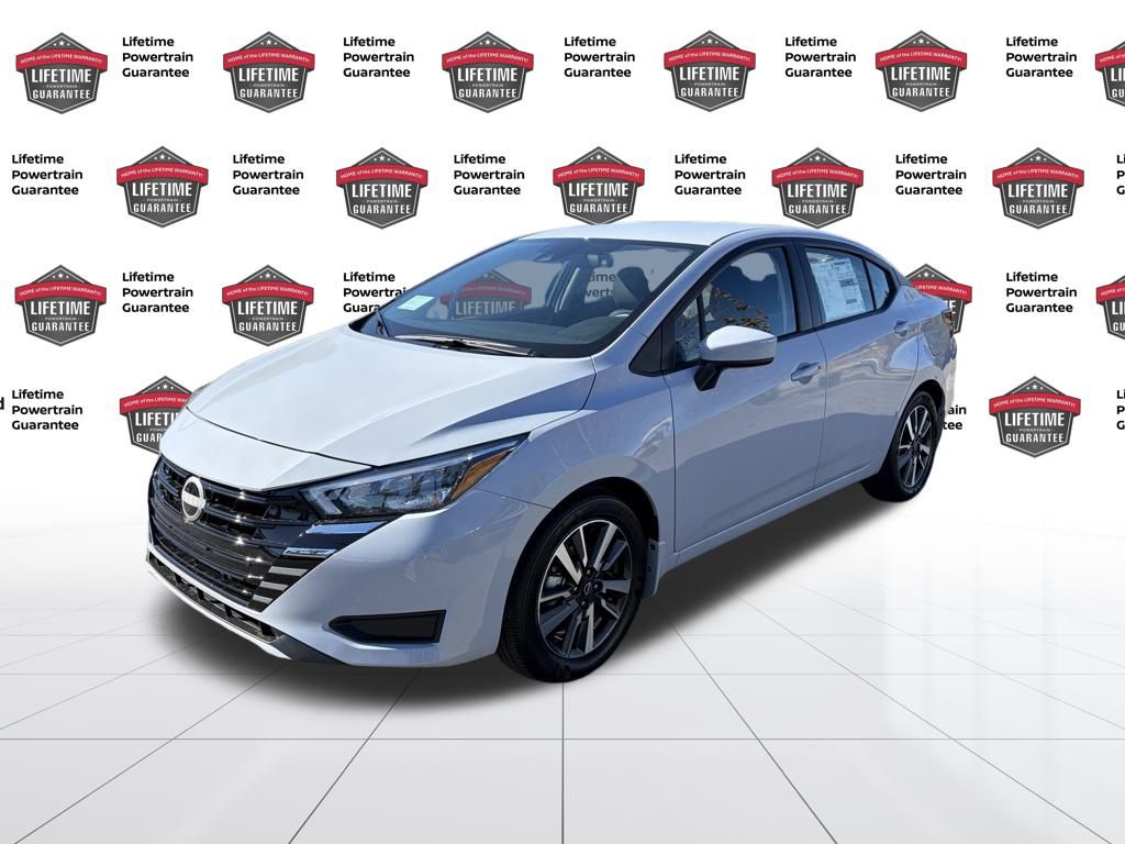 2025 Nissan Versa SV's photo