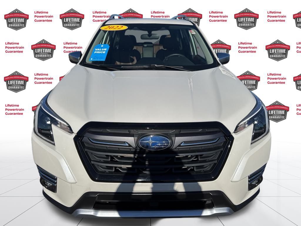 2022 Subaru Forester Touring photo 2