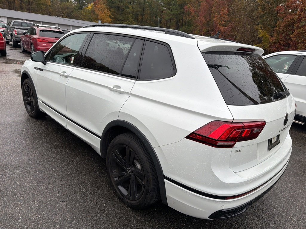 2024 Volkswagen Tiguan SE R-Line Black photo 2