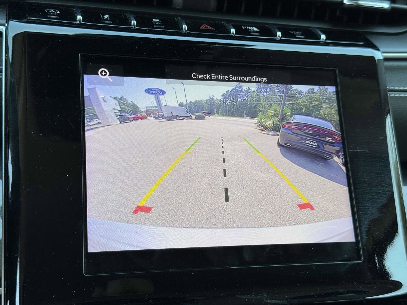 2023 Jeep Grand Cherokee Laredo photo 4