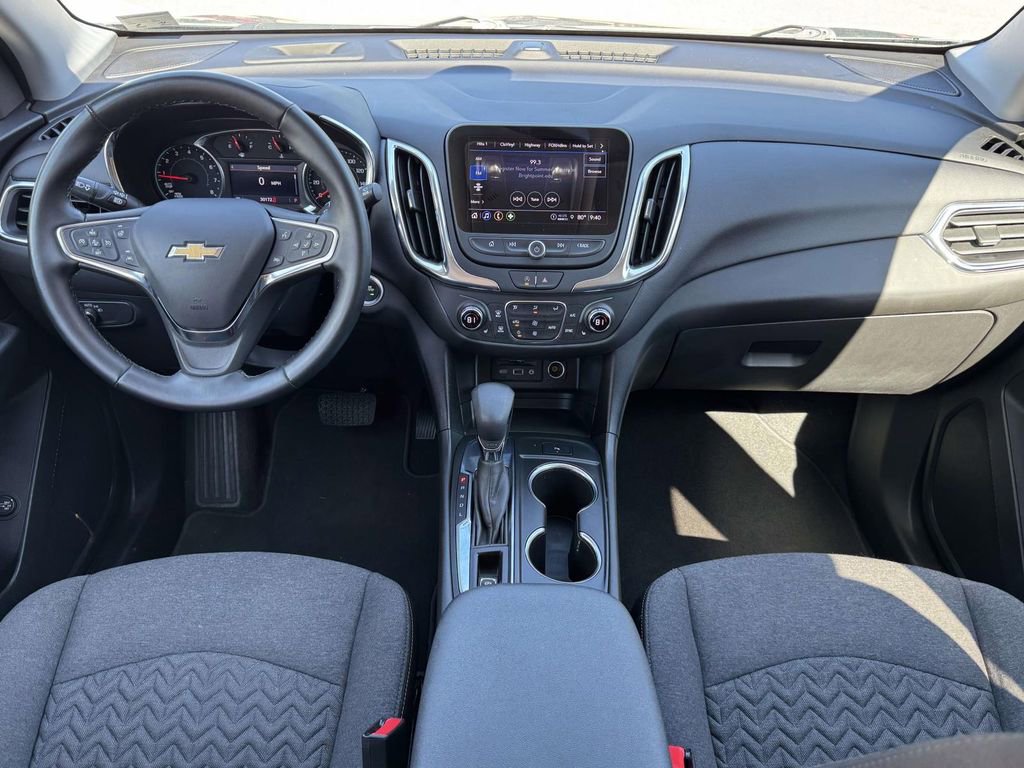 2024 Chevrolet Equinox LT - Photo 2
