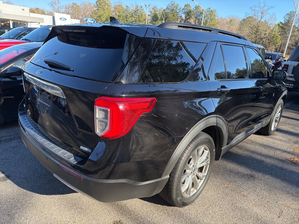 2020 Ford Explorer XLT photo 2