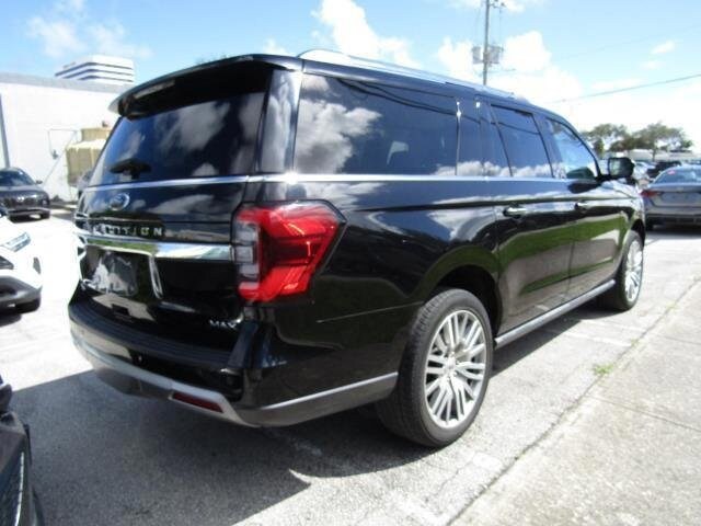 2024 Ford Expedition MAX Limited photo 3