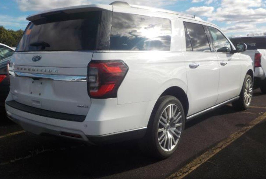 2024 Ford Expedition MAX Limited photo 3