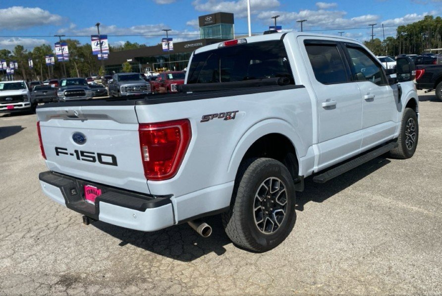 2022 Ford F-150 XLT photo 3