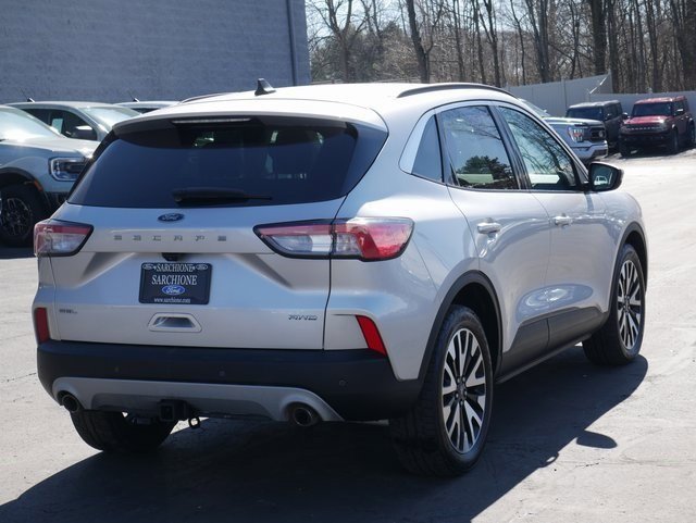 2020 Ford Escape SEL photo 4