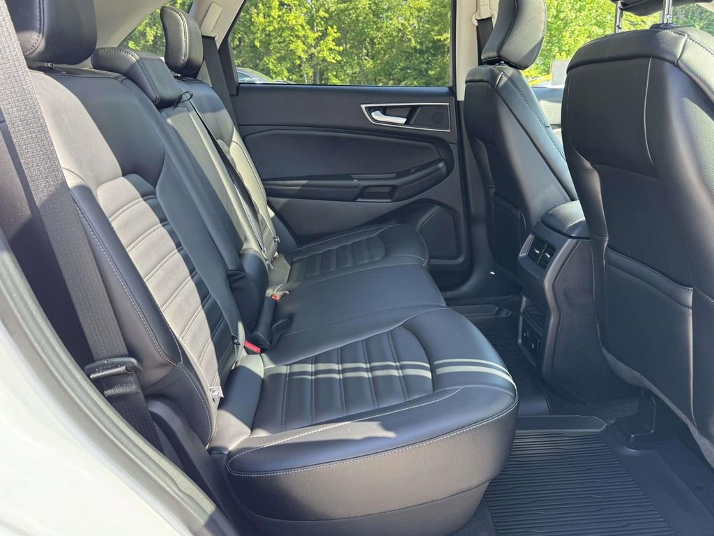 2022 Ford Edge SEL - Photo 15