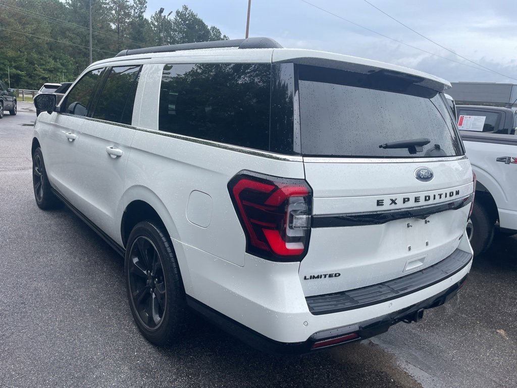 2022 Ford Expedition MAX Limited photo 2