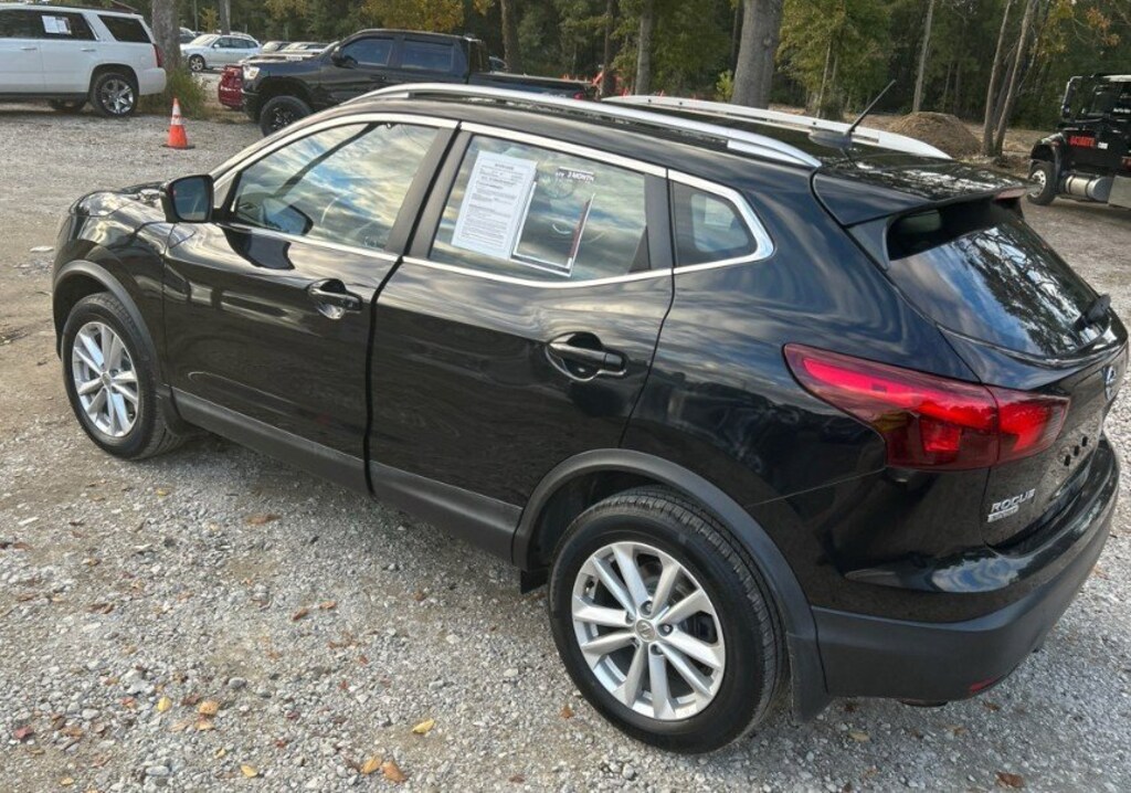Used 2017 Nissan Rogue Sport SV SUV
