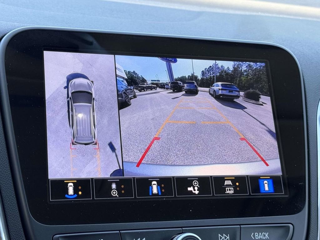 2024 Chevrolet Equinox LT - Photo 4