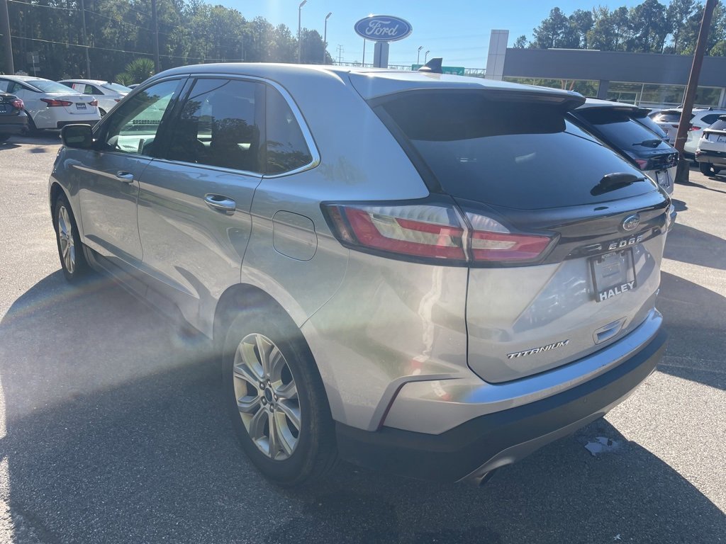 2022 Ford Edge Titanium photo 3