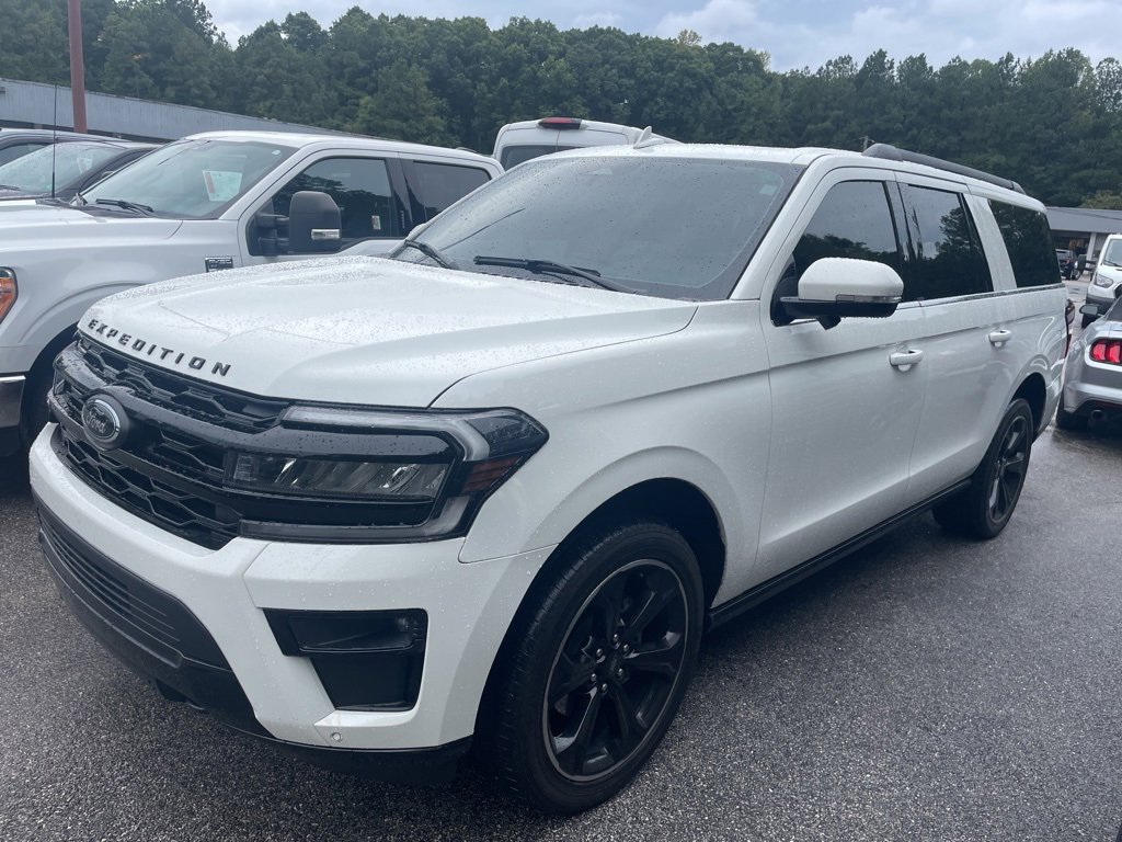 2022 Ford Expedition MAX Limited photo 3