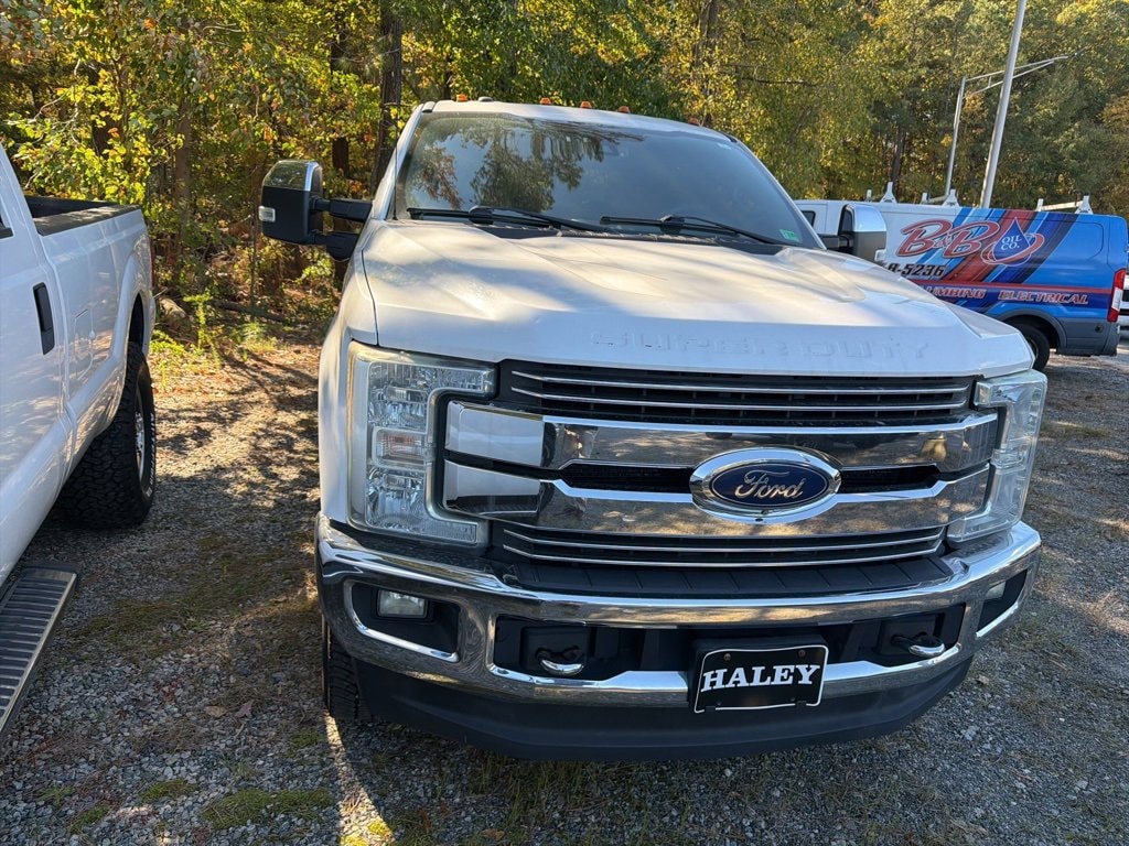 Used 2017 Ford Super Duty F-250 SRW Lariat Truck Crew Cab