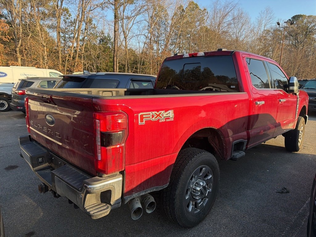 Used 2025 Ford Super Duty F-250 SRW Lariat Truck Crew Cab