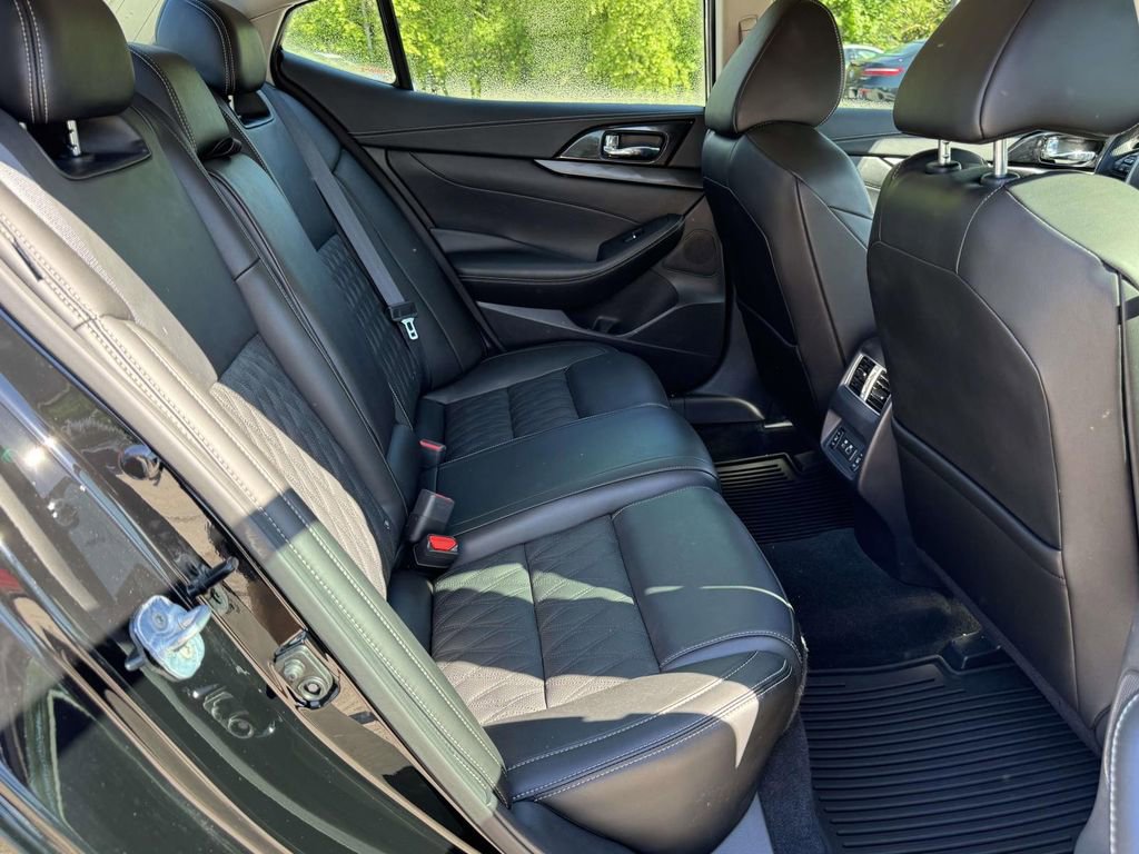 2023 Nissan Maxima Platinum - Photo 14