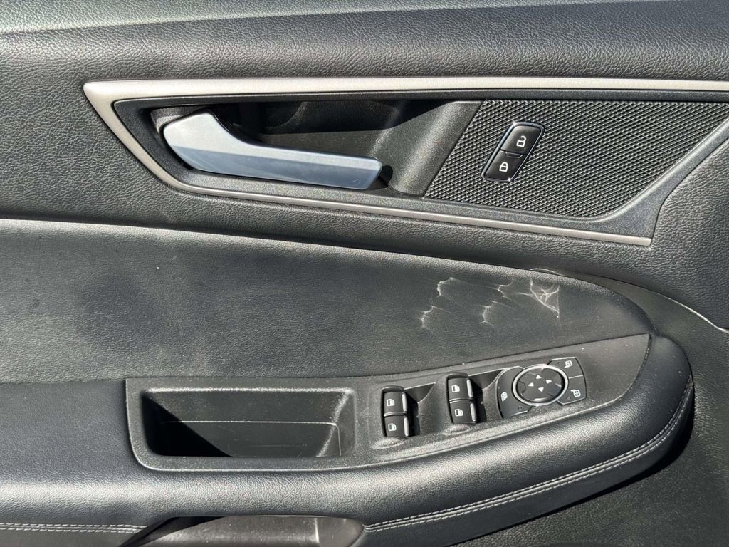 2022 Ford Edge SEL - Photo 18