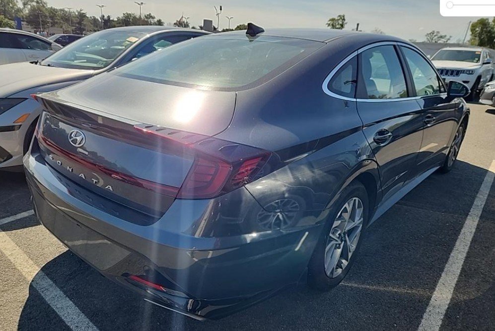 2022 Hyundai Sonata SEL photo 3