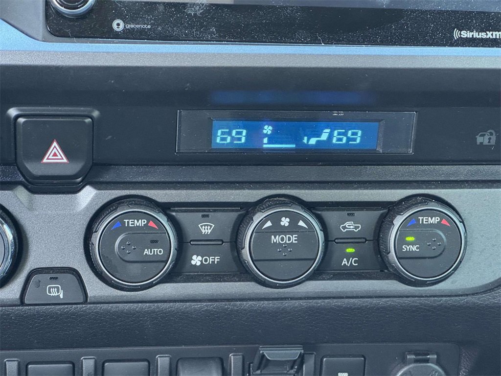 2023 Toyota Tacoma TRD Off-Road Double Cab photo 4