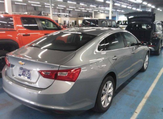 2024 Chevrolet Malibu 1LT photo 2