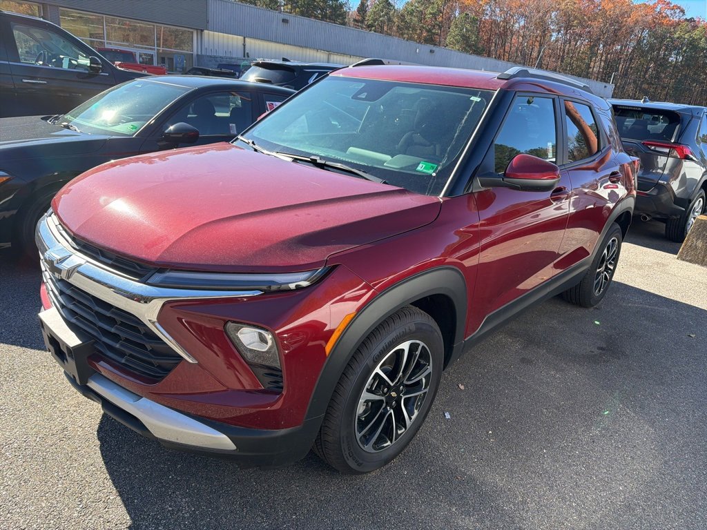 2024 Chevrolet Trailblazer LT photo 3