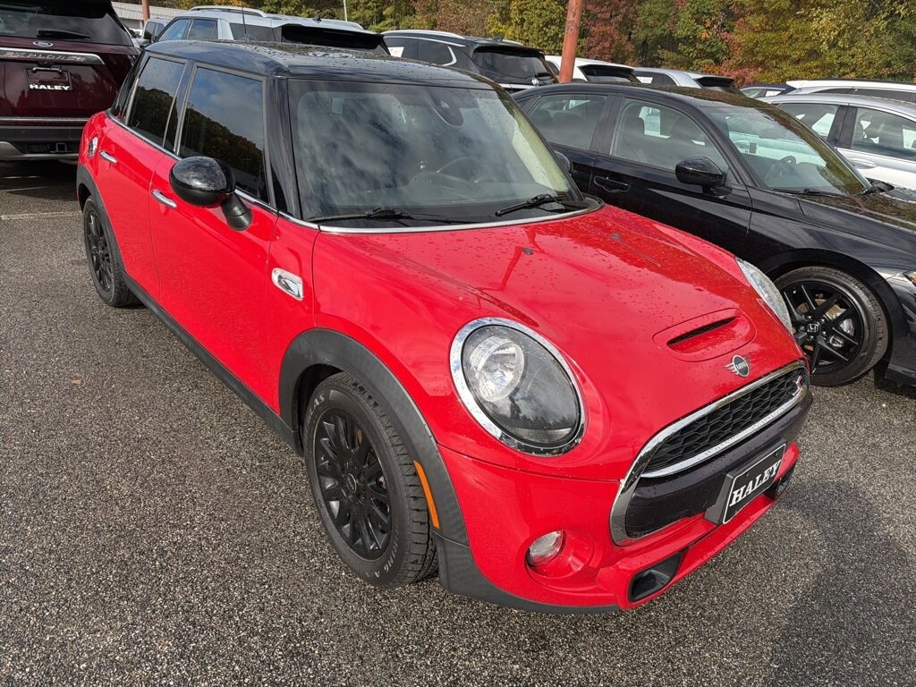 Used 2019 MINI Hardtop 4 Door Signature Hatchback
