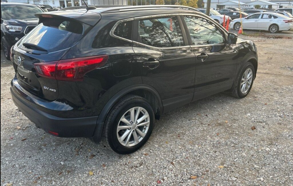 Used 2017 Nissan Rogue Sport SV SUV