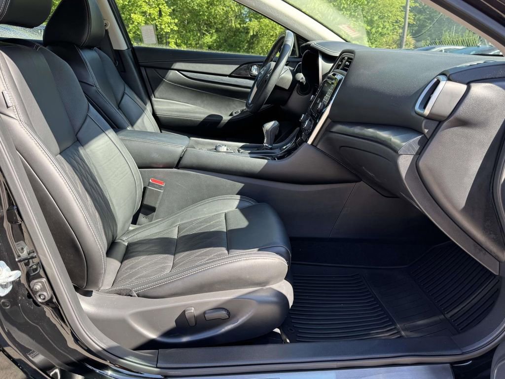 2023 Nissan Maxima Platinum - Photo 13