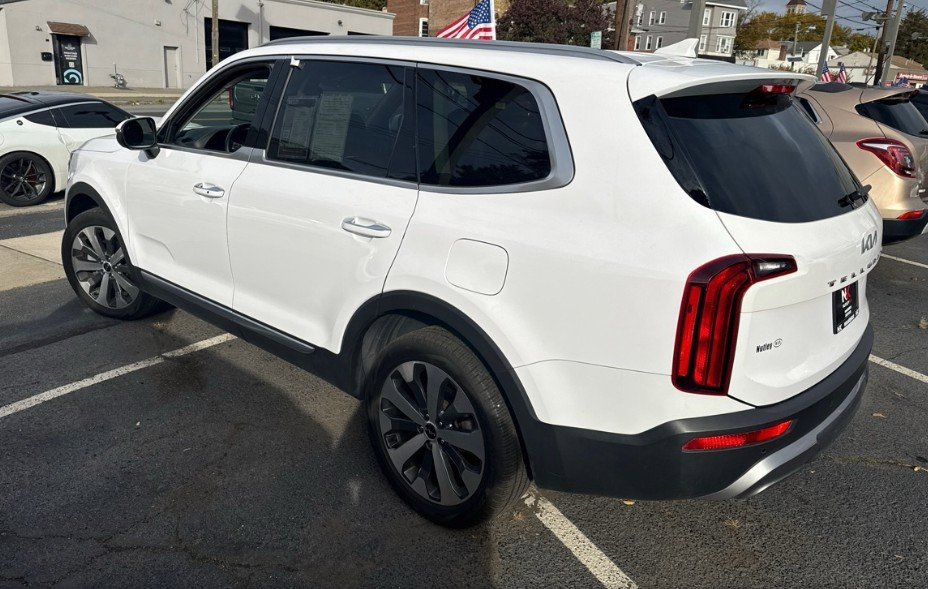 2022 Kia Telluride S photo 4