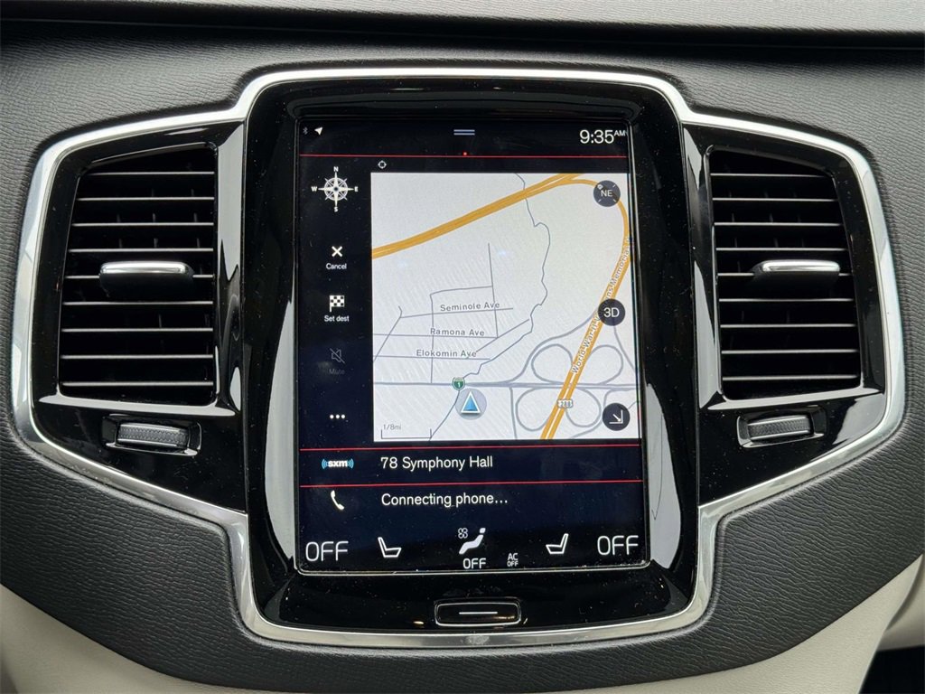 2018 Volvo XC90 T6 AWD Momentum photo 2