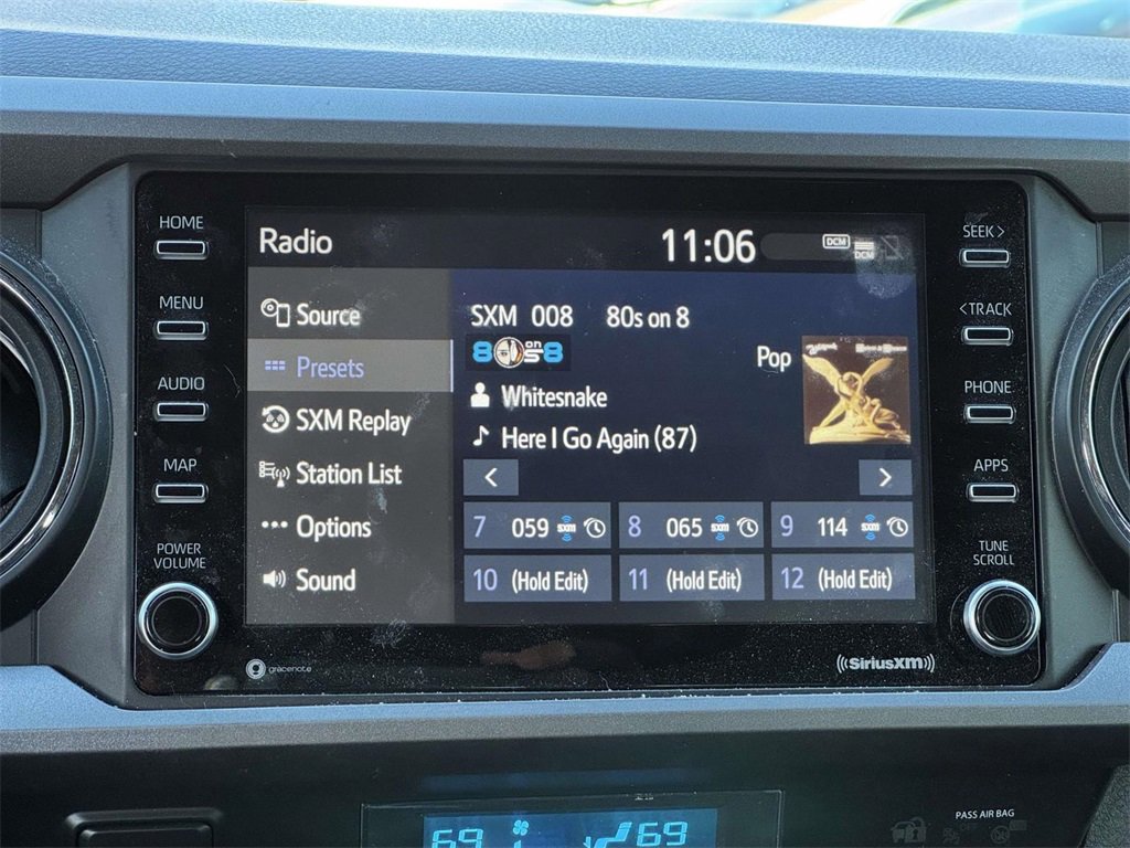 2023 Toyota Tacoma TRD Off-Road Double Cab photo 3