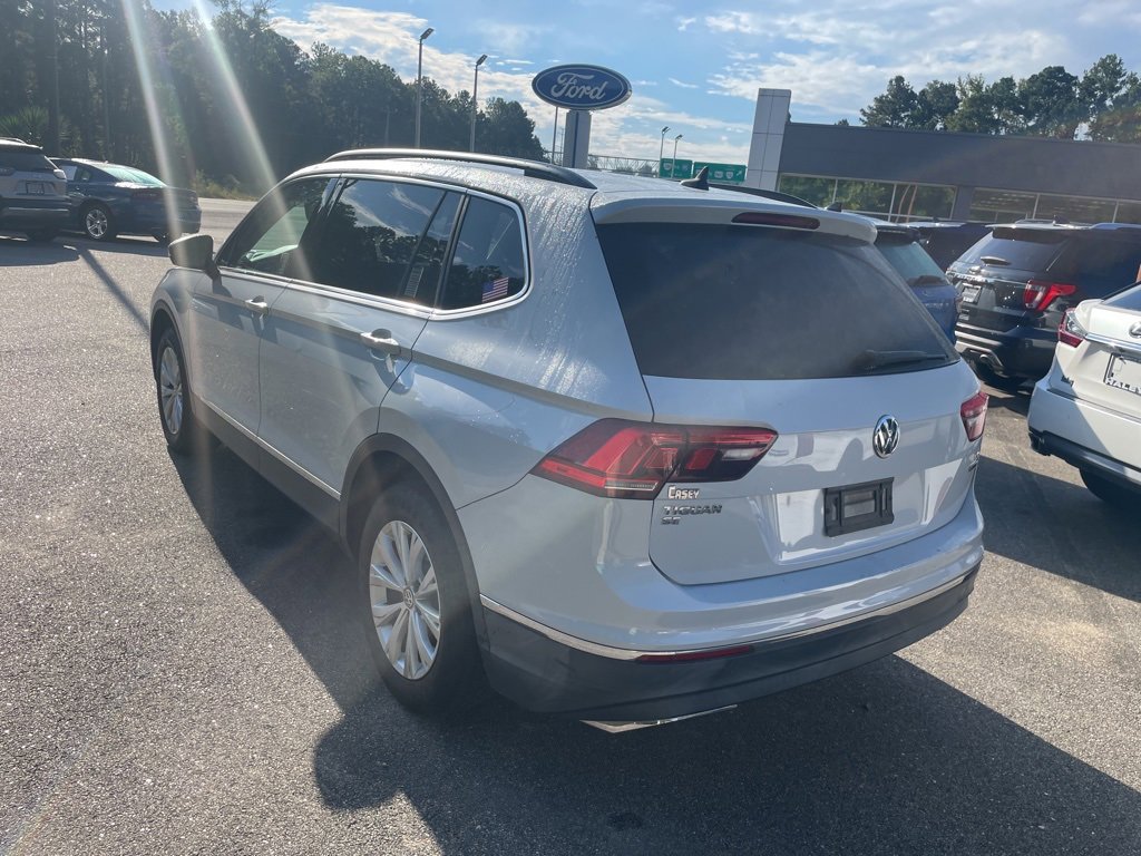 2018 Volkswagen Tiguan SEL photo 3