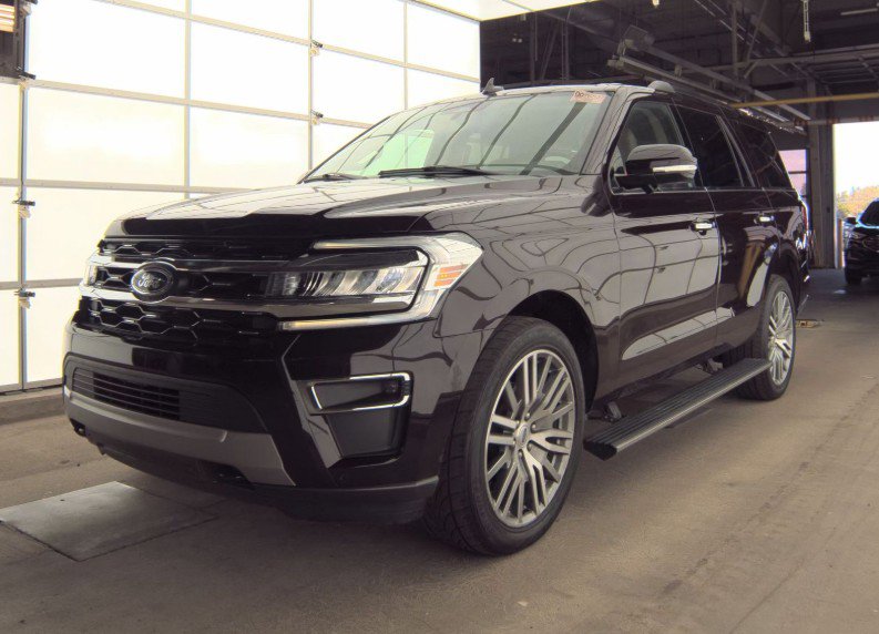 2023 Ford Expedition Limited photo 3