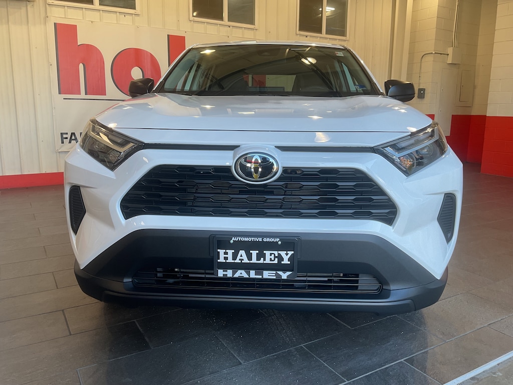 New 2025 Toyota RAV4 LE SUV