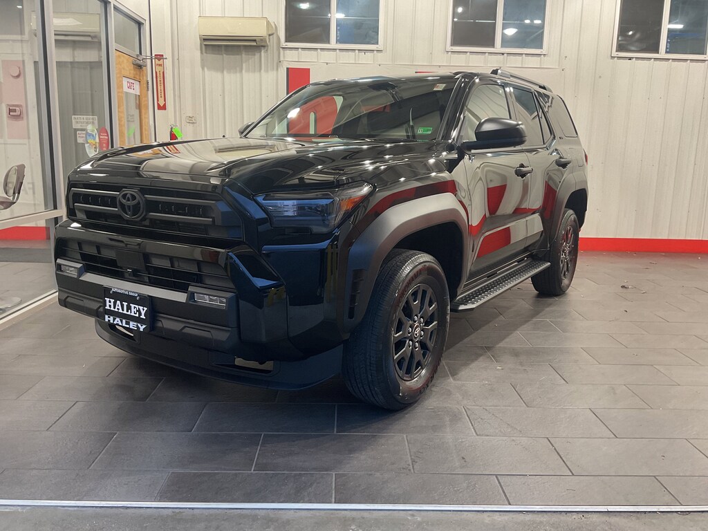 New 2025 Toyota 4Runner SR5 SUV