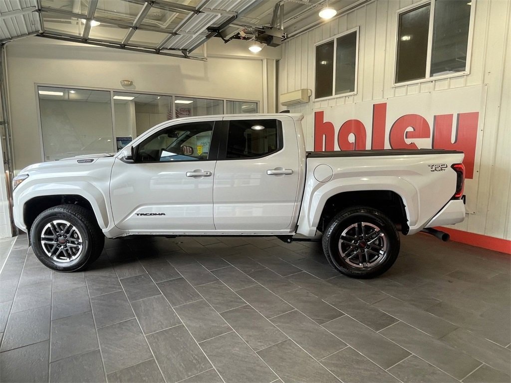 New 2024 Toyota Tacoma i-FORCE MAX TRD Sport i-FORCE MAX Truck Double Cab