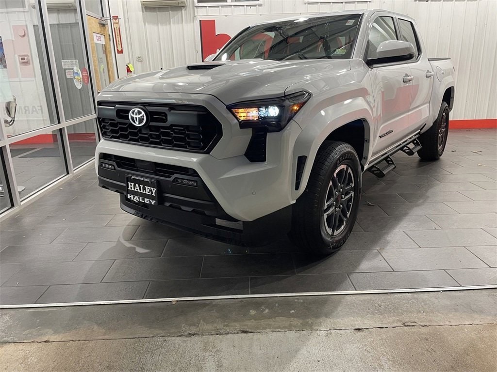 New 2024 Toyota Tacoma TRD Sport Truck Double Cab