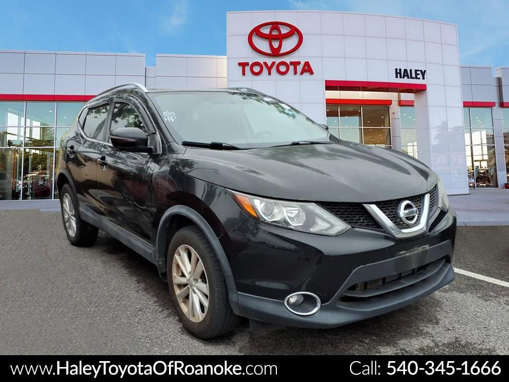 Used 2018 Nissan Rogue Sport SV SUV