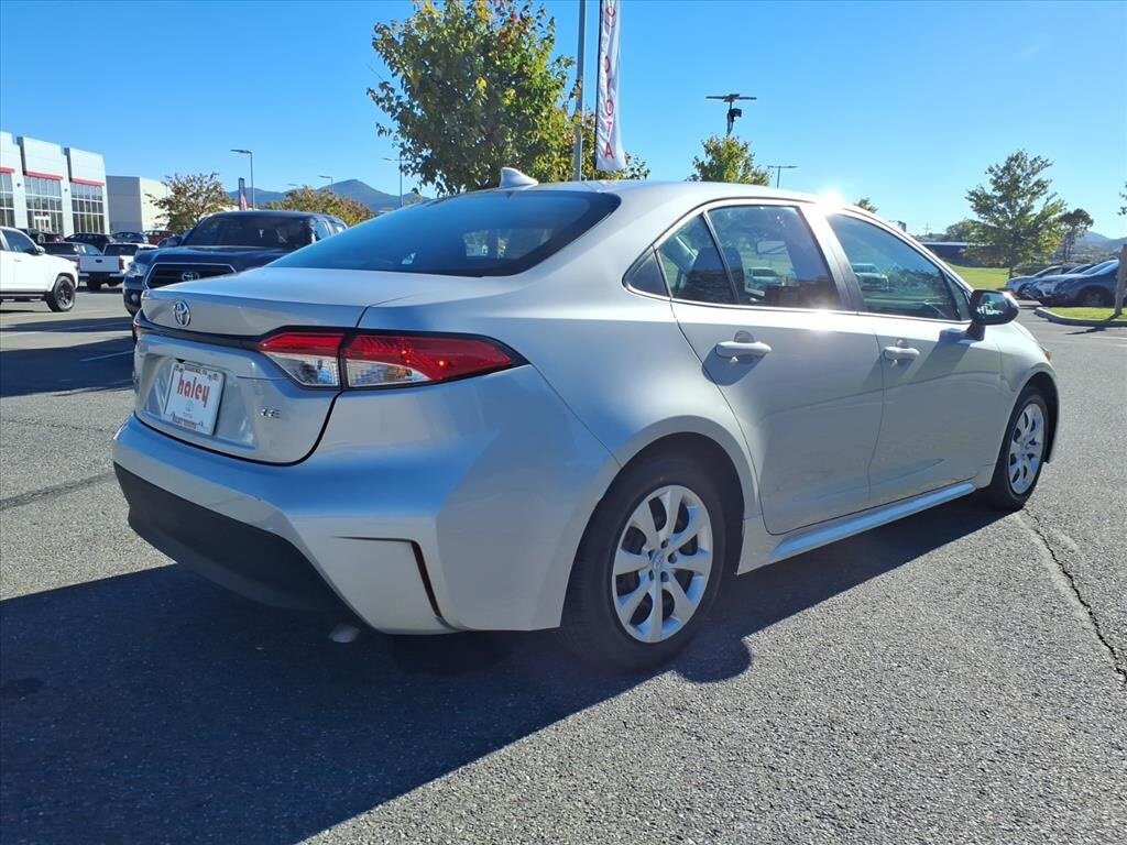 Certified 2024 Toyota Corolla LE Sedan