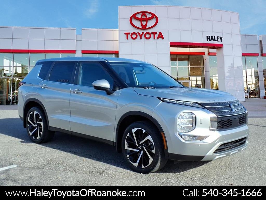 Used 2023 Mitsubishi Outlander SE Special Edition SUV