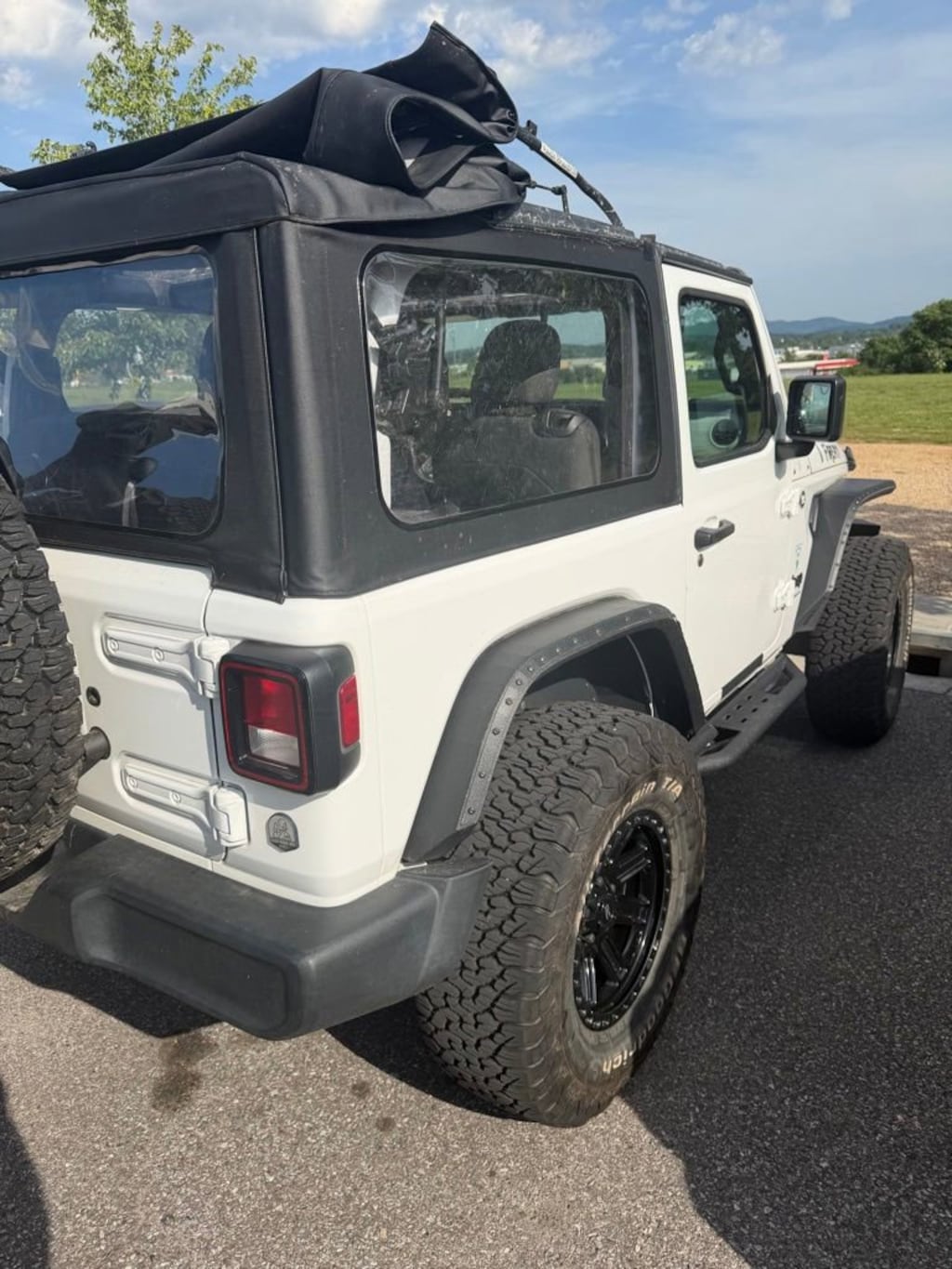 Used 2025 Jeep Wrangler Sport SUV