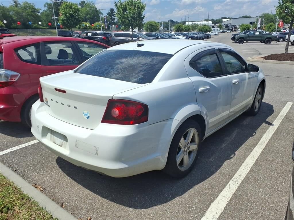 Used 2013 Dodge Avenger SE Sedan