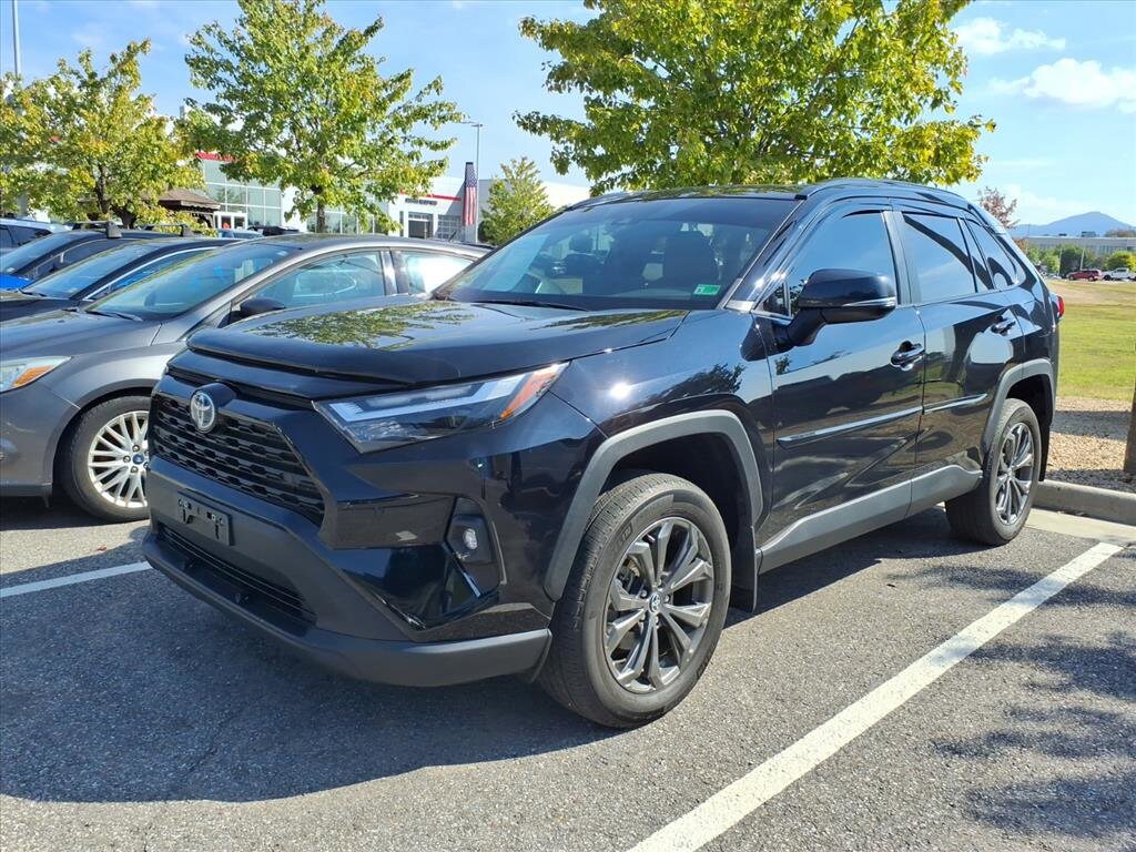 2023 Toyota RAV4 Hybrid XLE Premium photo 2