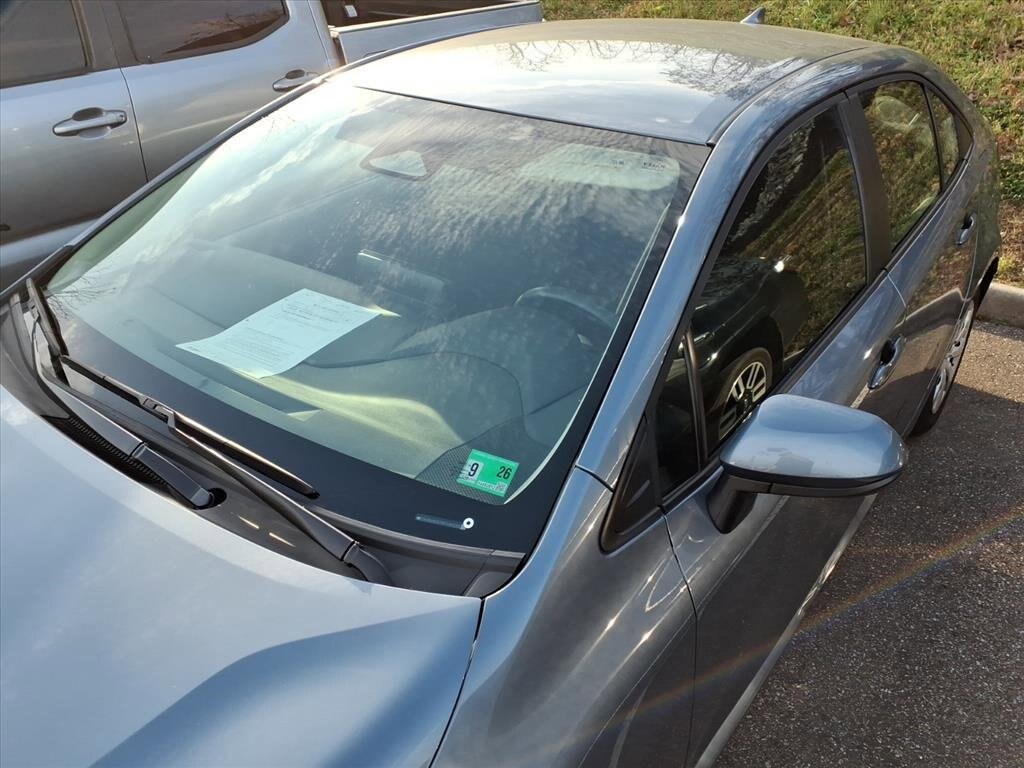 2024 Toyota Corolla LE photo 3