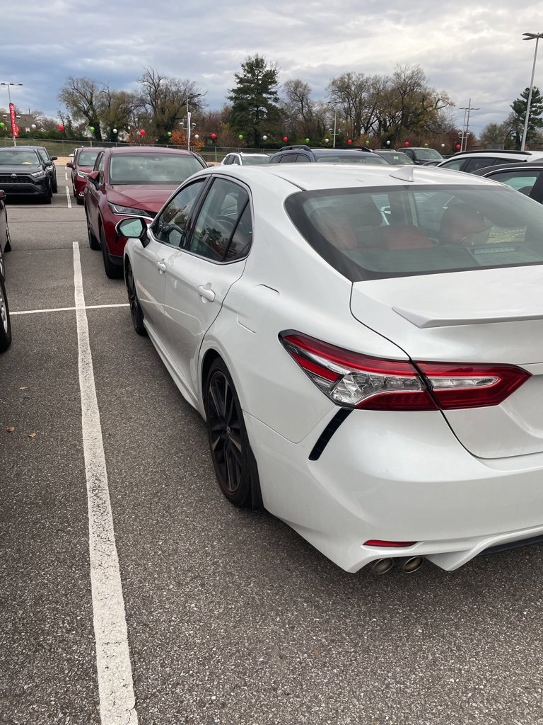 2020 Toyota Camry XSE photo 4