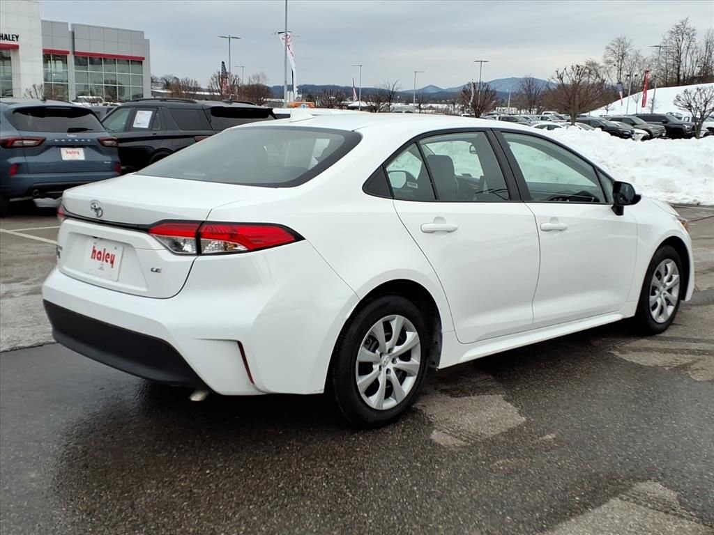 Certified 2025 Toyota Corolla LE Sedan