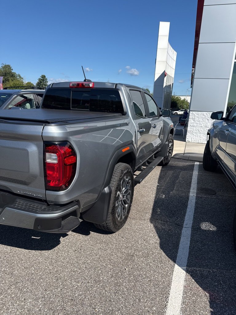 2024 Gmc Canyon Denali photo 3